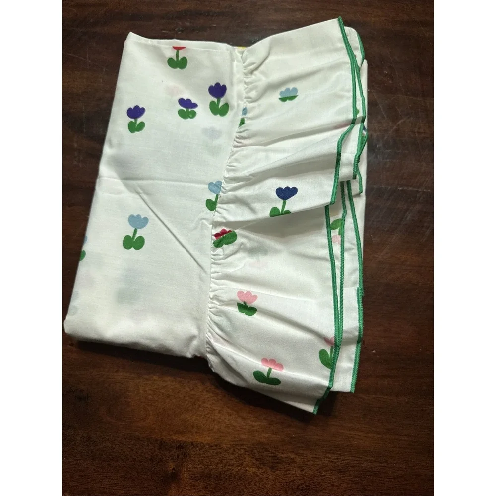 Vintage 70s Pillowcases Set 2 STANDARD Wamsutta Buttercups White Floral Tulips